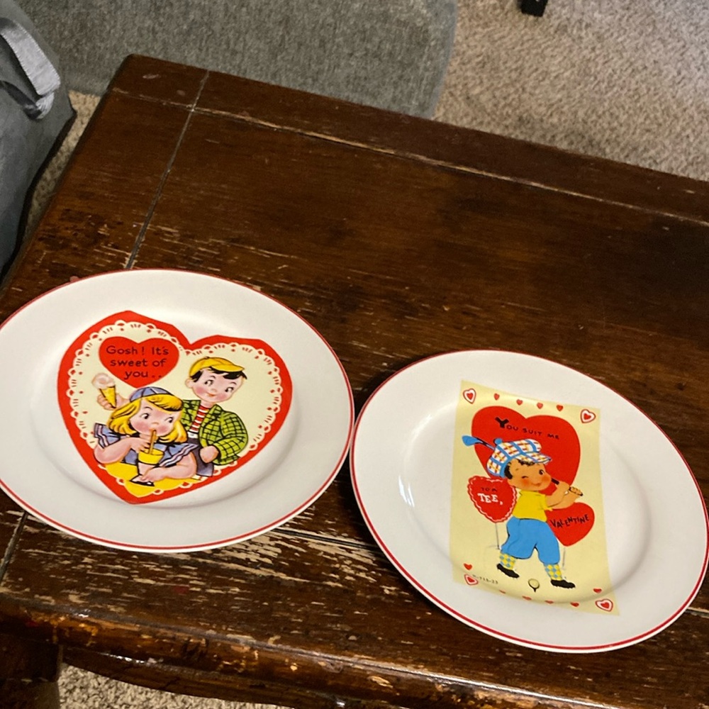 Roseanna vintage collectors dishes approximately 8”